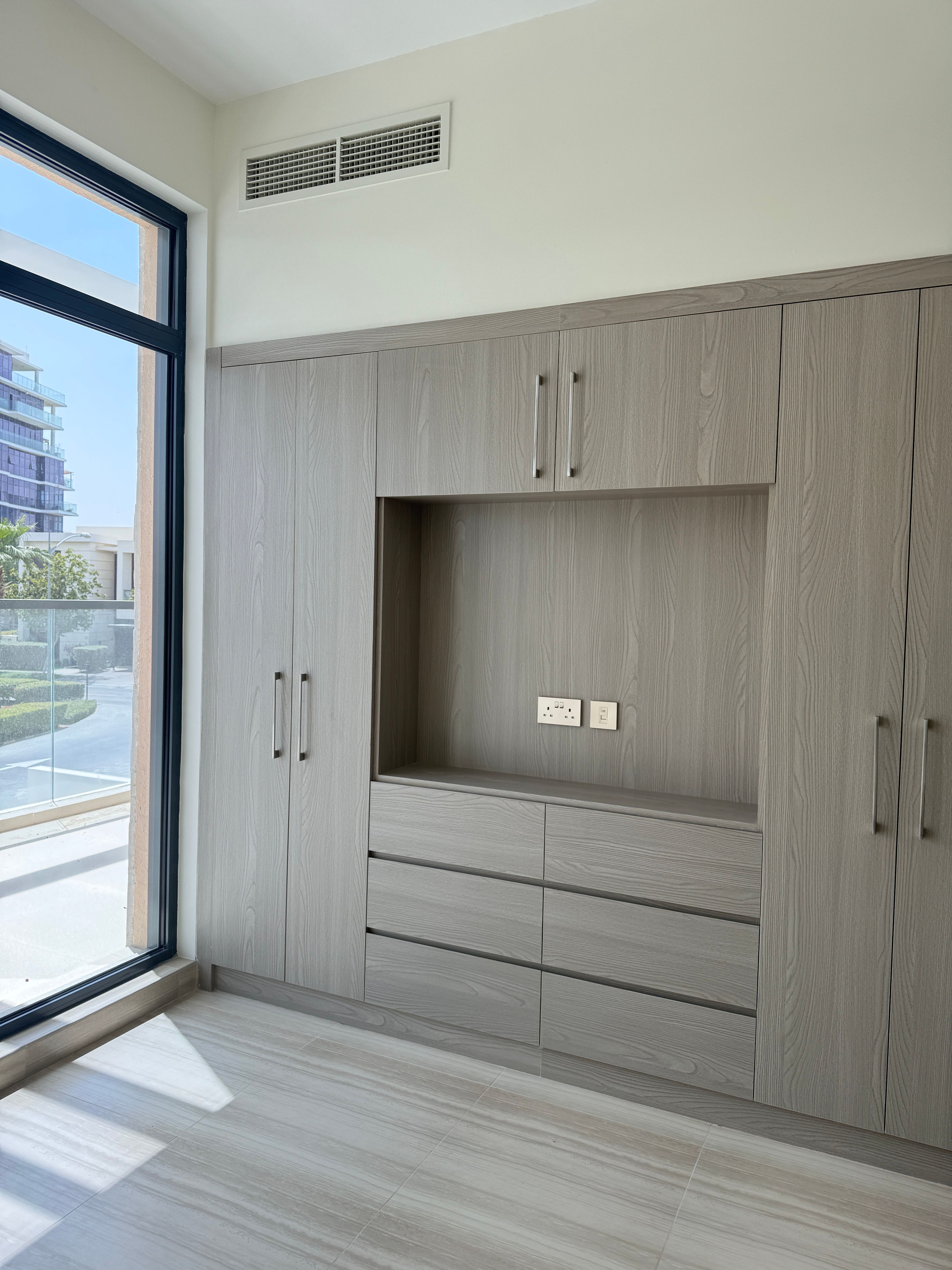 Fitted wardrobe